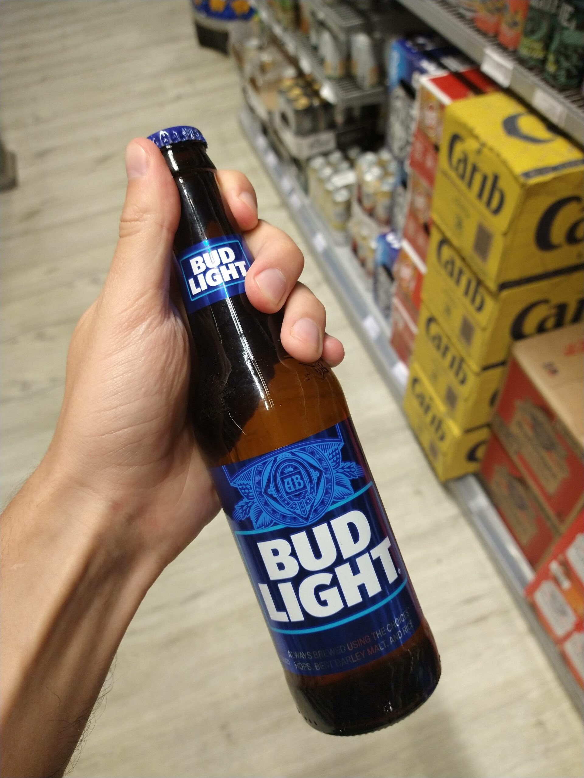 How Many Calories Bud Light? (5 Beers Analyzed) – BeverageBeaver