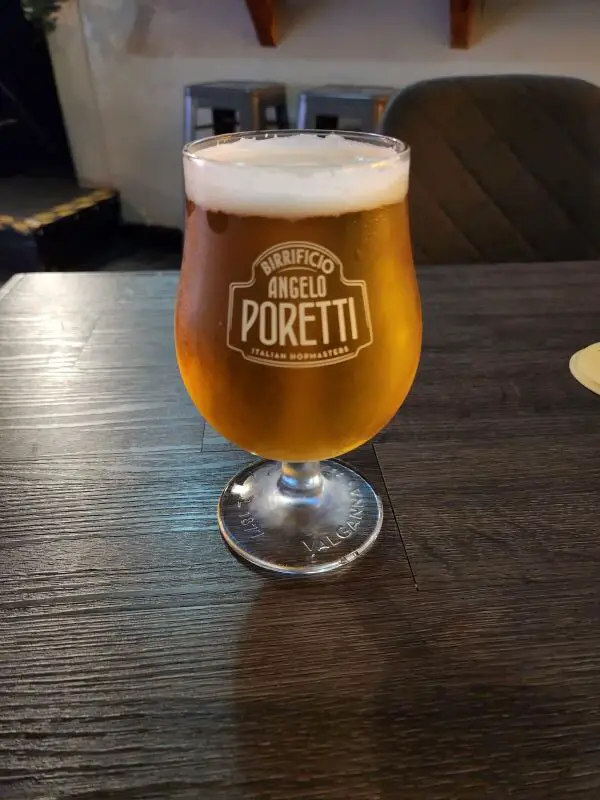 A pint of Poretti Beer